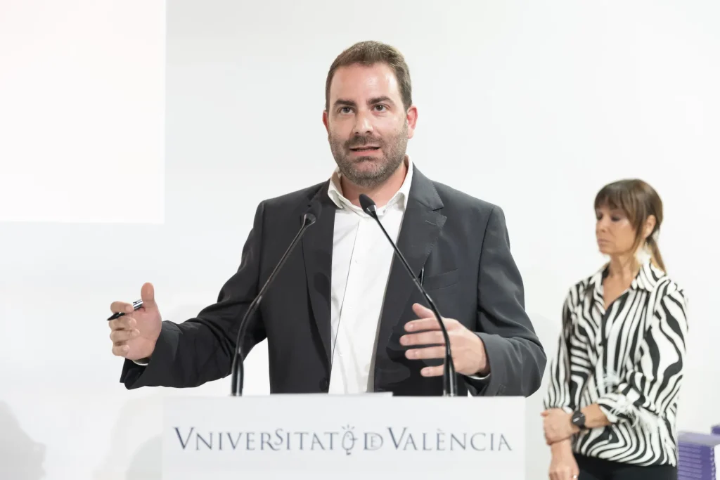Subido el: 8 de junio de 2026 Subido por: admin Subido a: La Unió de Periodistes Valencians entrega els Premis Llibertat d’Expressió 2026 a Hannah Natanson, Cristina Fallarás i a les professionals d’À Punt que han exercit la clàusula de consciència Nombre del archivo: 205_Llibertat_Expressio26_resultado.webp Tipo de archivo: image/webp Tamaño del archivo: 72 KB Dimensiones: 1800 por 1200 píxeles
